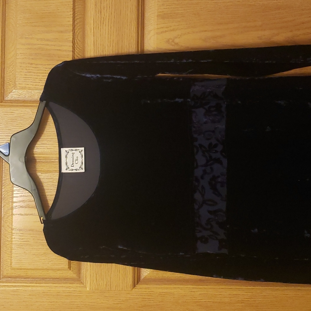 Dressing Clio classy vintage velour navy dress!!